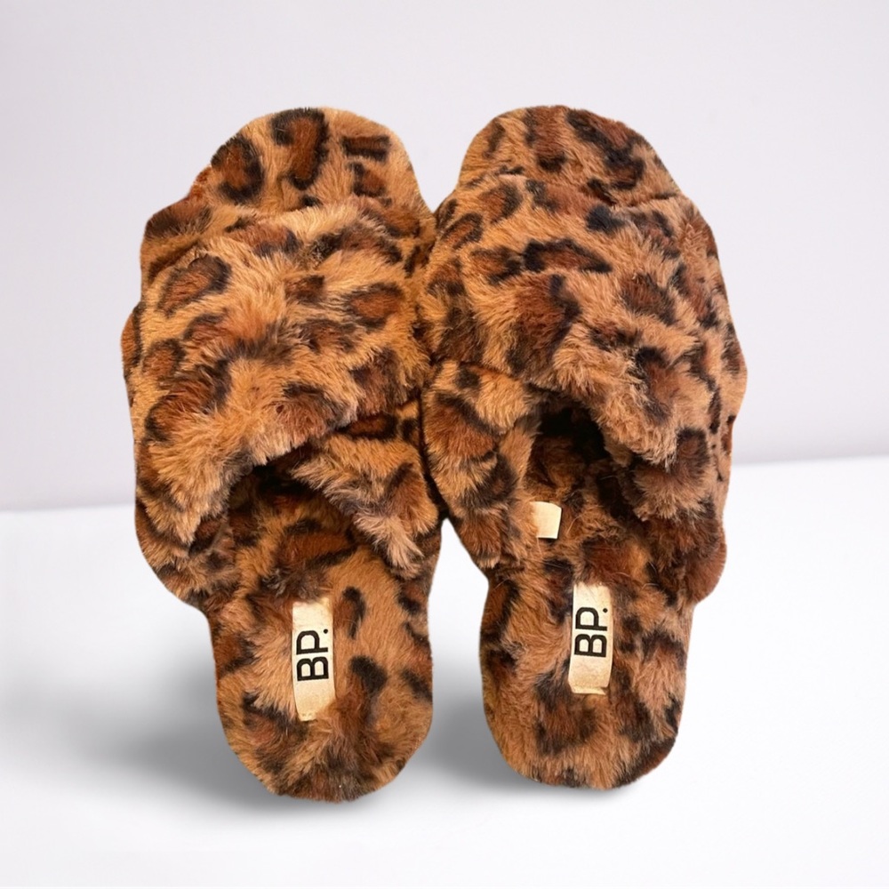 Nordstrom BP Slippers, size L